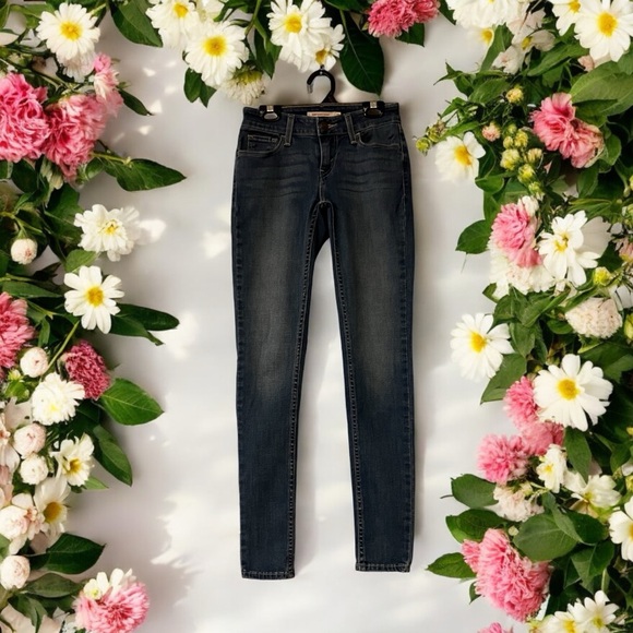 Levi’s 535 Super Skinny Jeans - Picture 15 of 15